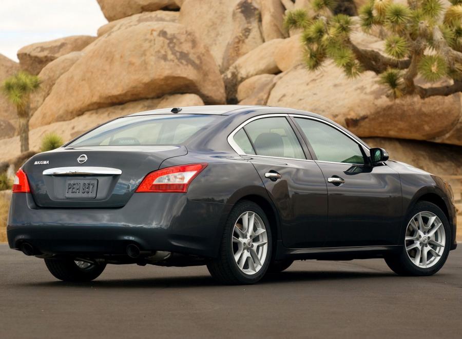  Nissan Maxima 2008 года  (фото 4 из 17)
